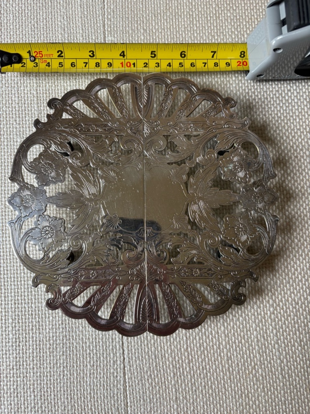 Vintage Wallace Silver Plate Classic Floral Expandable Trivet Hot Plate